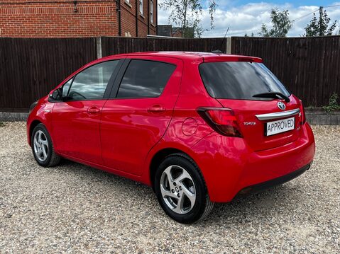 Toyota Yaris VVT-I ICON M-DRIVE S TSS 9