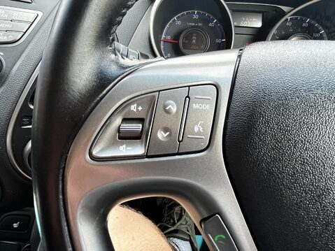 Hyundai ix35 CRDI SE 36