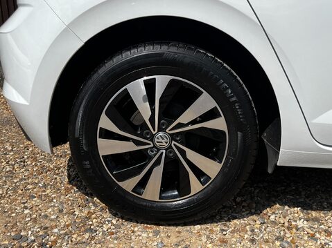 Volkswagen Polo SE TSI 15