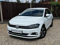 Volkswagen Polo SE TSI 11