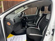 Dacia Sandero Stepway ESSENTIAL TCE 18