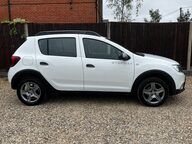 Dacia Sandero Stepway ESSENTIAL TCE 6