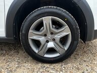 Dacia Sandero Stepway ESSENTIAL TCE 16