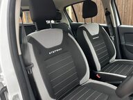 Dacia Sandero Stepway ESSENTIAL TCE 23