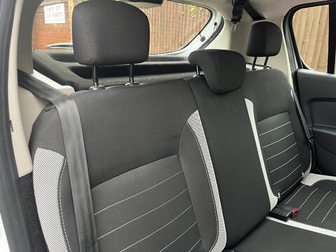 Dacia Sandero Stepway ESSENTIAL TCE 29