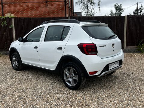 Dacia Sandero Stepway ESSENTIAL TCE 9