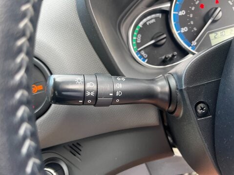 Toyota Yaris VVT-I ICON M-DRIVE S TSS 39