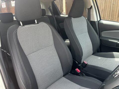 Toyota Yaris VVT-I ICON M-DRIVE S TSS 23