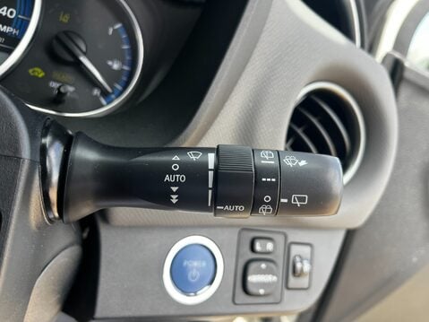 Toyota Yaris VVT-I ICON M-DRIVE S TSS 40