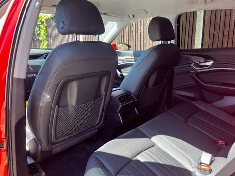 Audi E-Tron QUATTRO TECHNIK 25