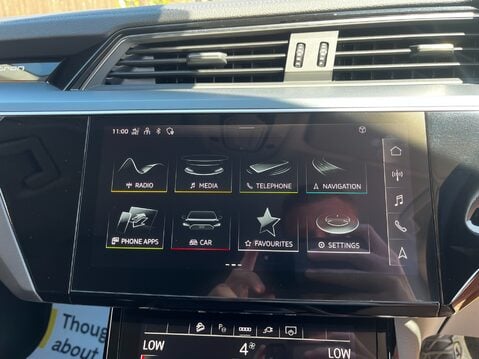Audi E-Tron QUATTRO TECHNIK 36