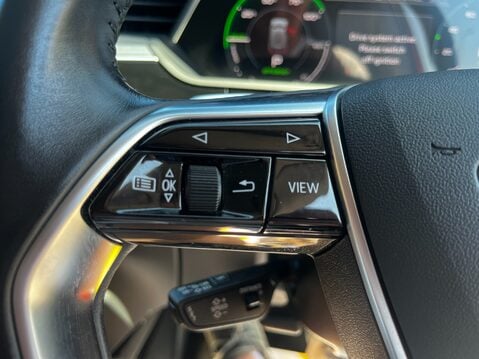 Audi E-Tron QUATTRO TECHNIK 39