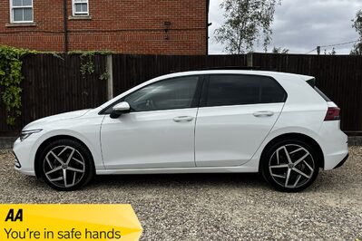 Volkswagen Golf LIFE TSI