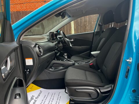 Hyundai KONA GDI PREMIUM 19