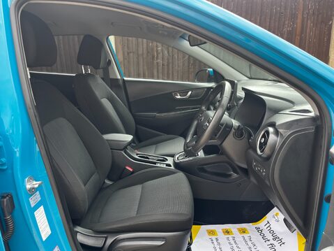Hyundai KONA GDI PREMIUM 22