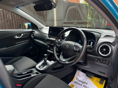 Hyundai KONA GDI PREMIUM 23