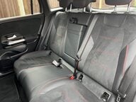 Mercedes-Benz EQA EQA 250 AMG LINE 28