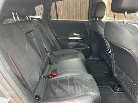 Mercedes-Benz EQA EQA 250 AMG LINE 29