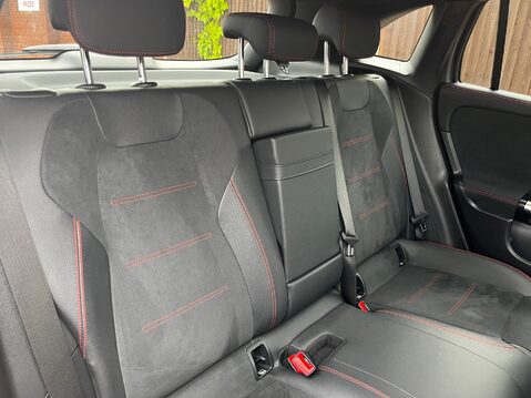 Mercedes-Benz EQA EQA 250 AMG LINE 30