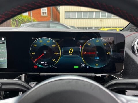 Mercedes-Benz EQA EQA 250 AMG LINE 39