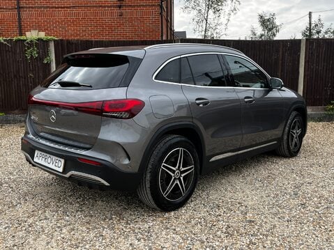 Mercedes-Benz EQA EQA 250 AMG LINE 8