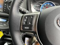 Toyota Yaris HYBRID ICON 35
