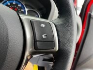 Toyota Yaris HYBRID ICON 36