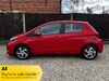Toyota Yaris HYBRID ICON