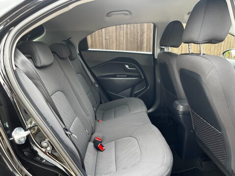 Kia Rio SR7 28