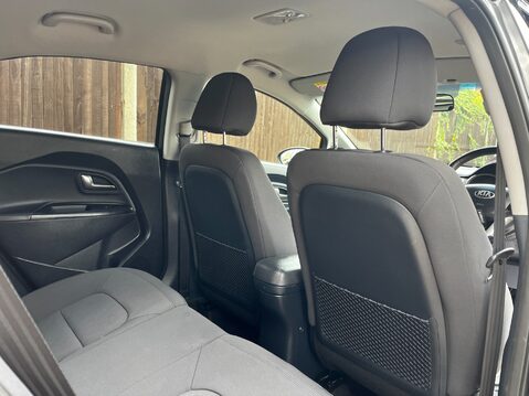 Kia Rio SR7 29
