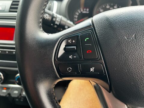 Kia Rio SR7 35