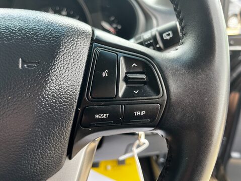 Kia Rio SR7 36