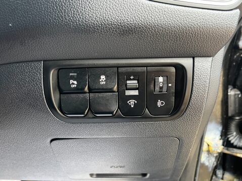 Kia Rio SR7 39