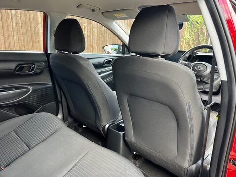 Hyundai i20 T-GDI SE CONNECT MHEV 28
