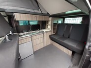 Volkswagen Transporter T30 SK Conversion Elevated Roof 2015 14