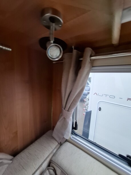 Auto-Trail Apache 700 2010 8