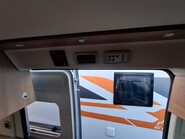 Auto-Trail V-Line 635 SE S-A 2017 AUTO 11