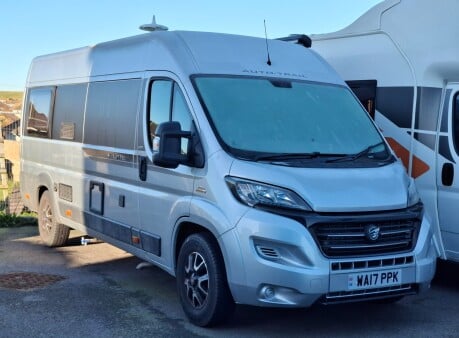 Auto-Trail V-Line 635 SE S-A 2017 AUTO 1