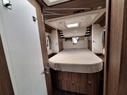 Carthago E-line Chic i51 QB AUTO 4