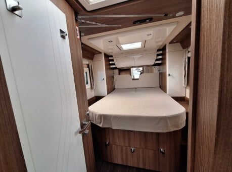 Carthago E-line Chic i51 QB AUTO 4