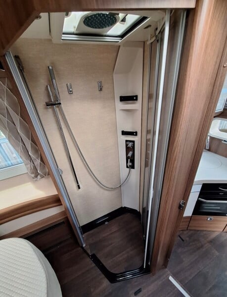 Carthago E-line Chic i51 QB AUTO 7