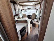 Carthago E-line Chic i51 QB AUTO 9
