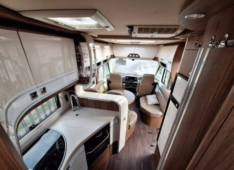 Carthago E-line Chic i51 QB AUTO 10