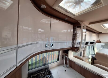 Carthago E-line Chic i51 QB AUTO 13