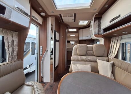 Carthago E-line Chic i51 QB AUTO 18