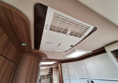 Carthago E-line Chic i51 QB AUTO 20