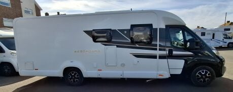 Swift Bessacarr 584 Auto Dinette 2