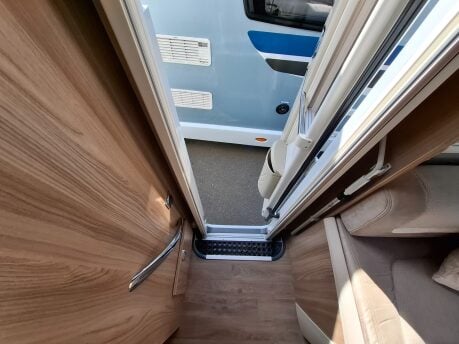 Swift Bessacarr 584 Auto Dinette 12