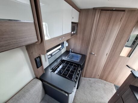 Peugeot Boxer Bailey Advance 66-2 13