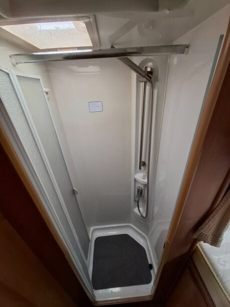 Auto-Trail Chieftain SE 2007 LO-LINE 9
